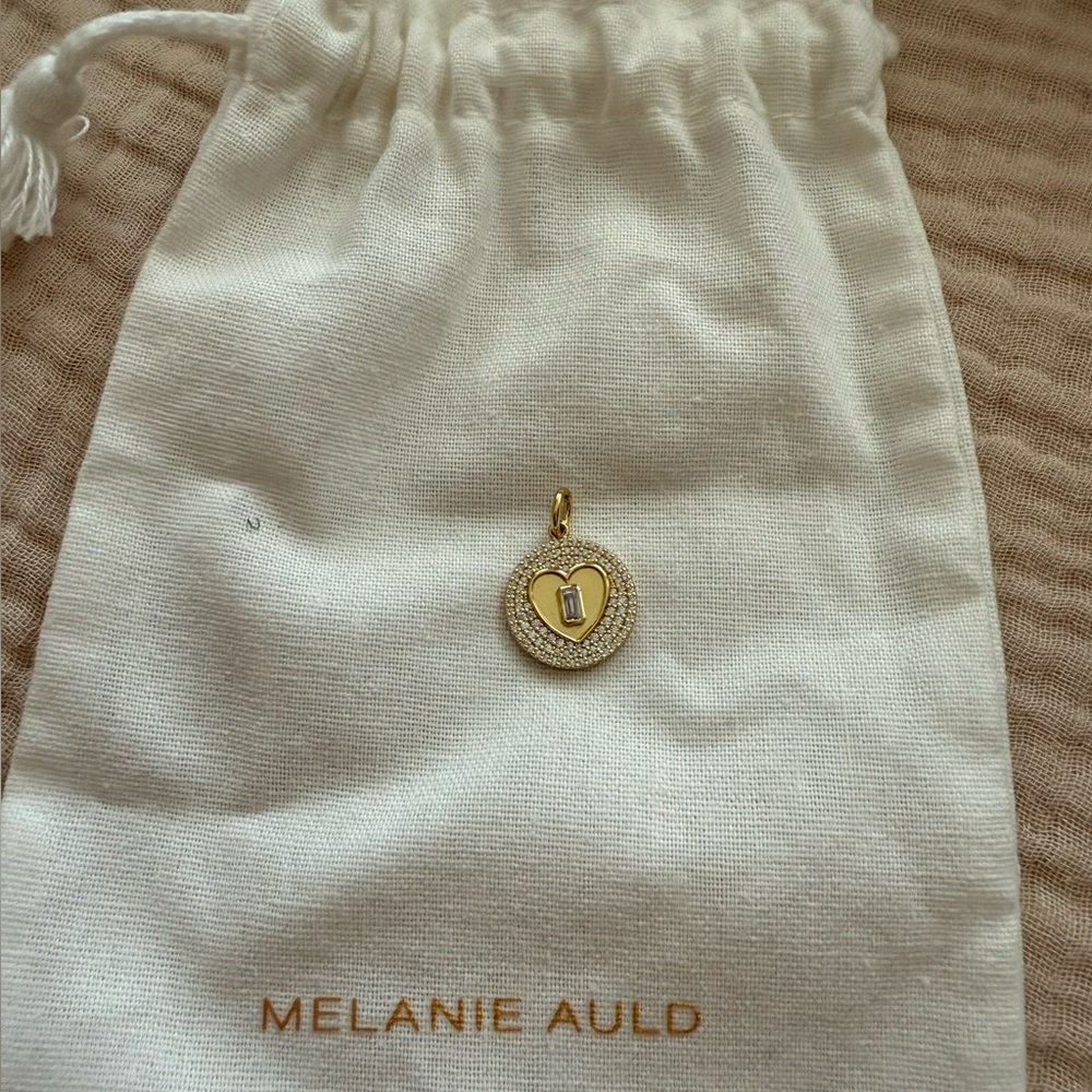 Melanie Auld | Charm